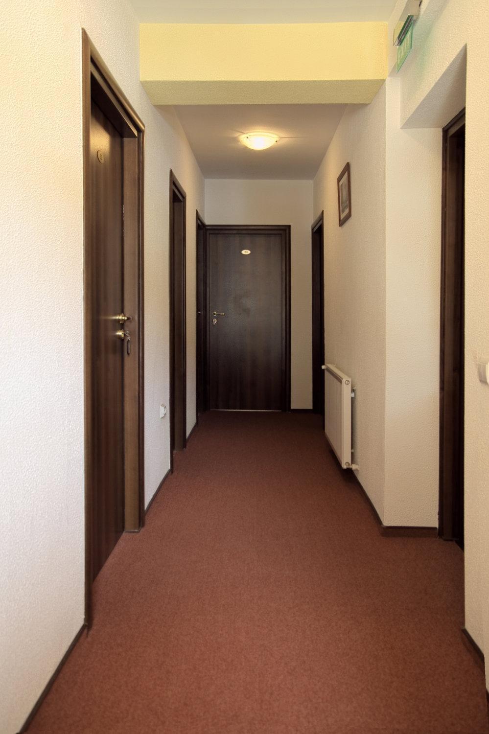 Flora Alpina Hotel Azuga Bagian luar foto